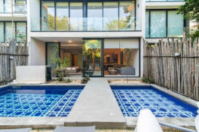 Serene 5BR House in Jungle Oasis - Private Pool